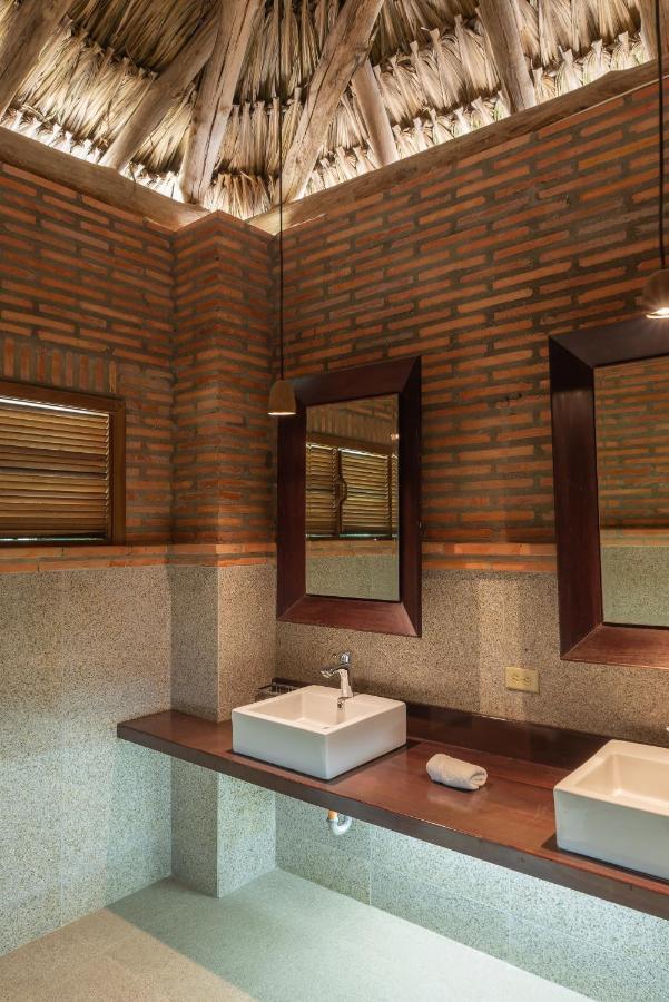 Castillete Hotel & Beach Club ティエラ・ボンバ エクステリア 写真